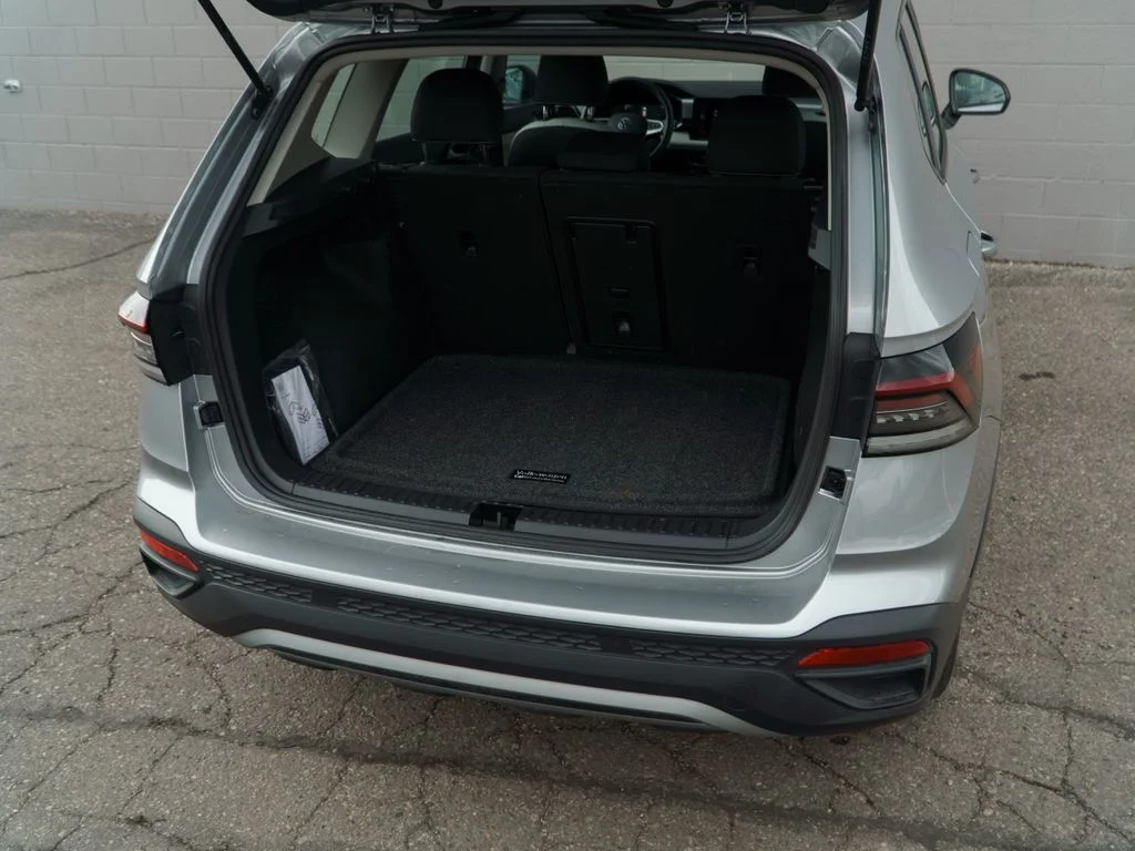 Used 2025 Silver Volkswagen 1.5T S image 14