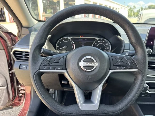 Used 2025 Red Nissan 2.5 SV image 45