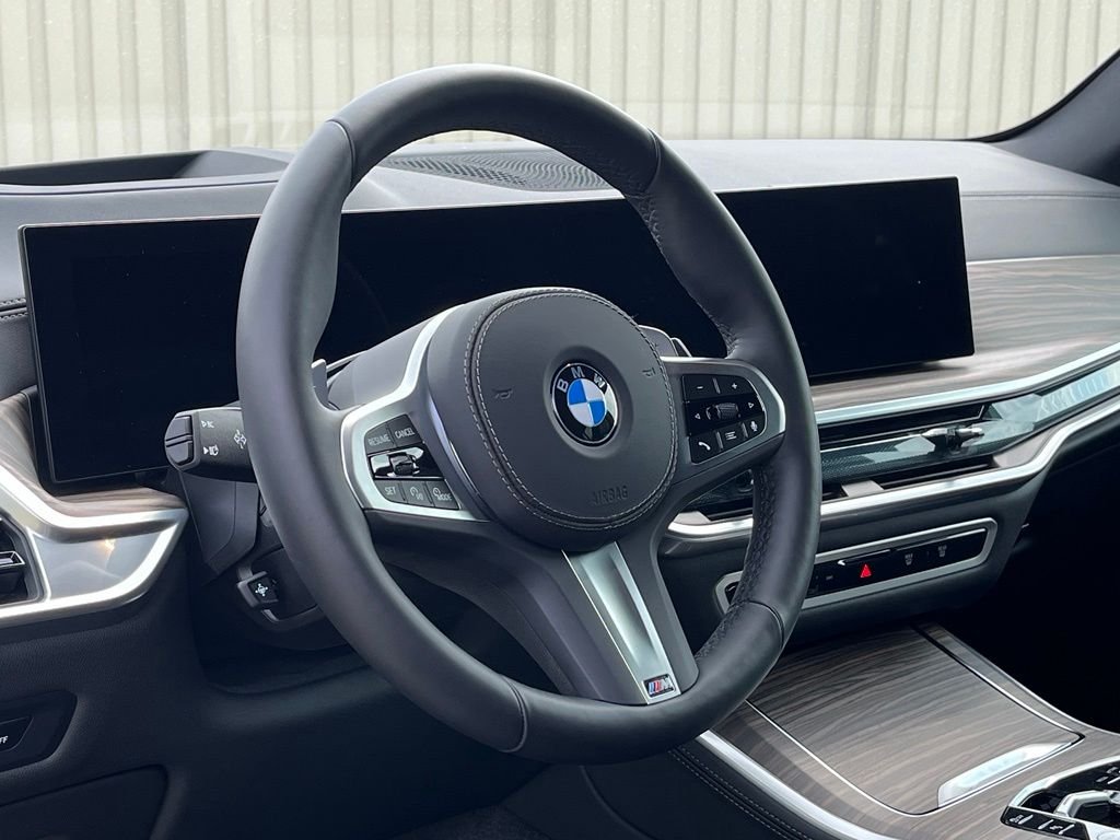 Used 2026 Gray BMW xDrive40i image 19