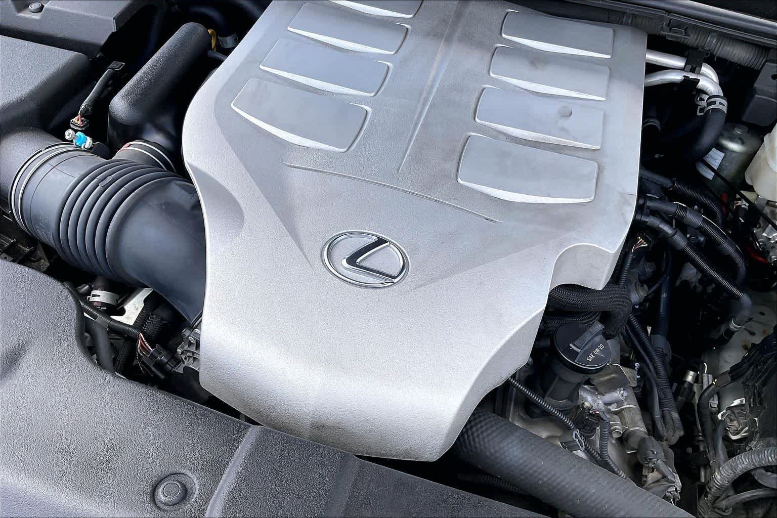Used 2021 Atomic Silver Lexus Luxury image 30