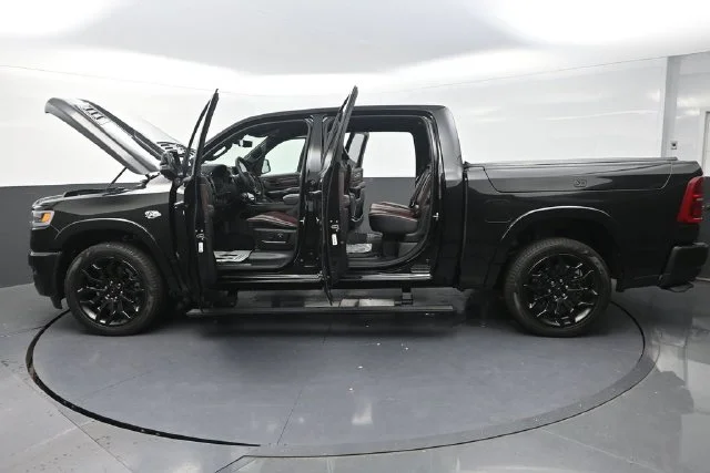New 2026 Diamond Black Crystal Pearl-Coat Exterior Paint RAM Limited image 33