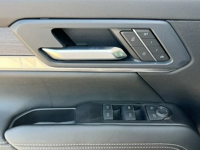 2027 GMC Terrain Denali - Photo 13