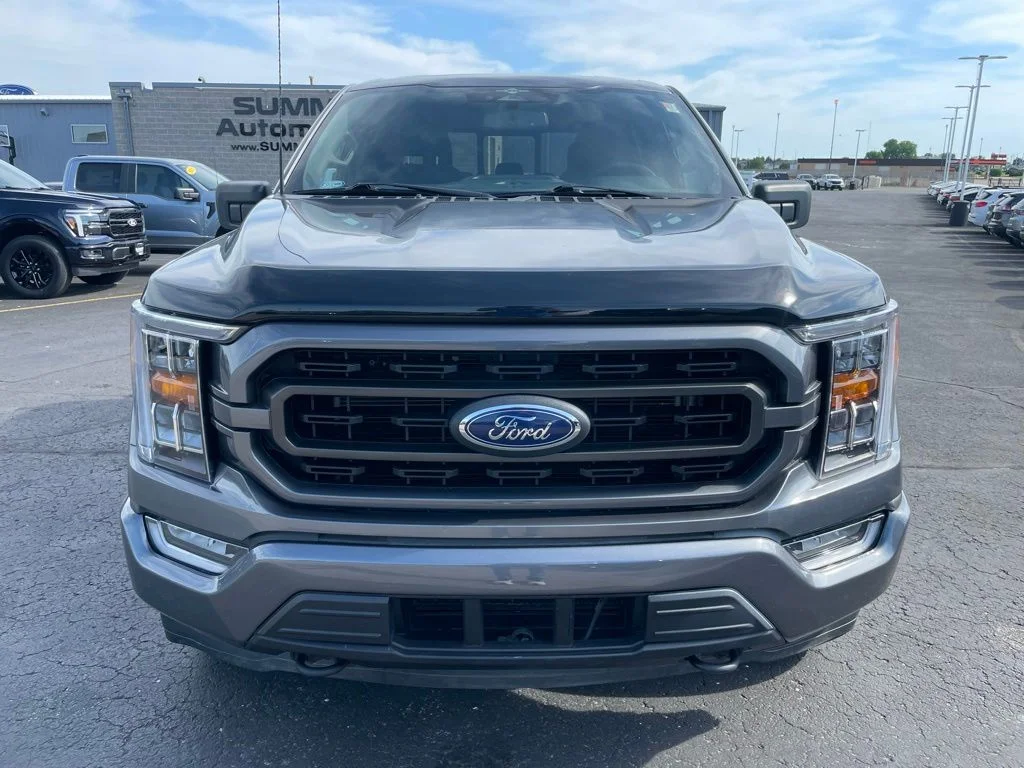 Used 2023 Gray Ford XLT image 28
