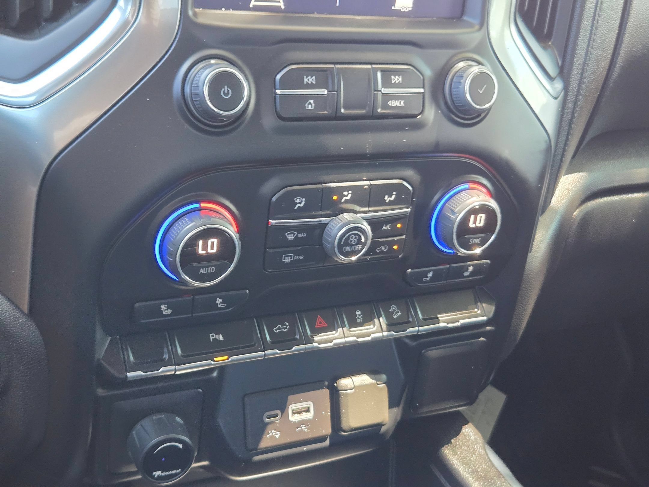 Used 2022 Summit White Chevrolet LT Trail Boss image 17