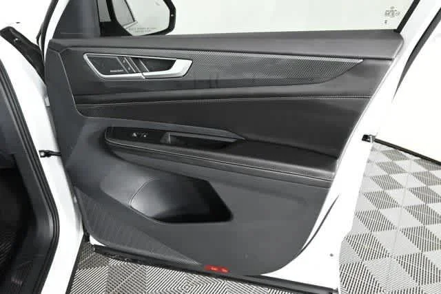2026 Volkswagen Atlas Cross Sport SEL Premium R-LINE - Photo 18
