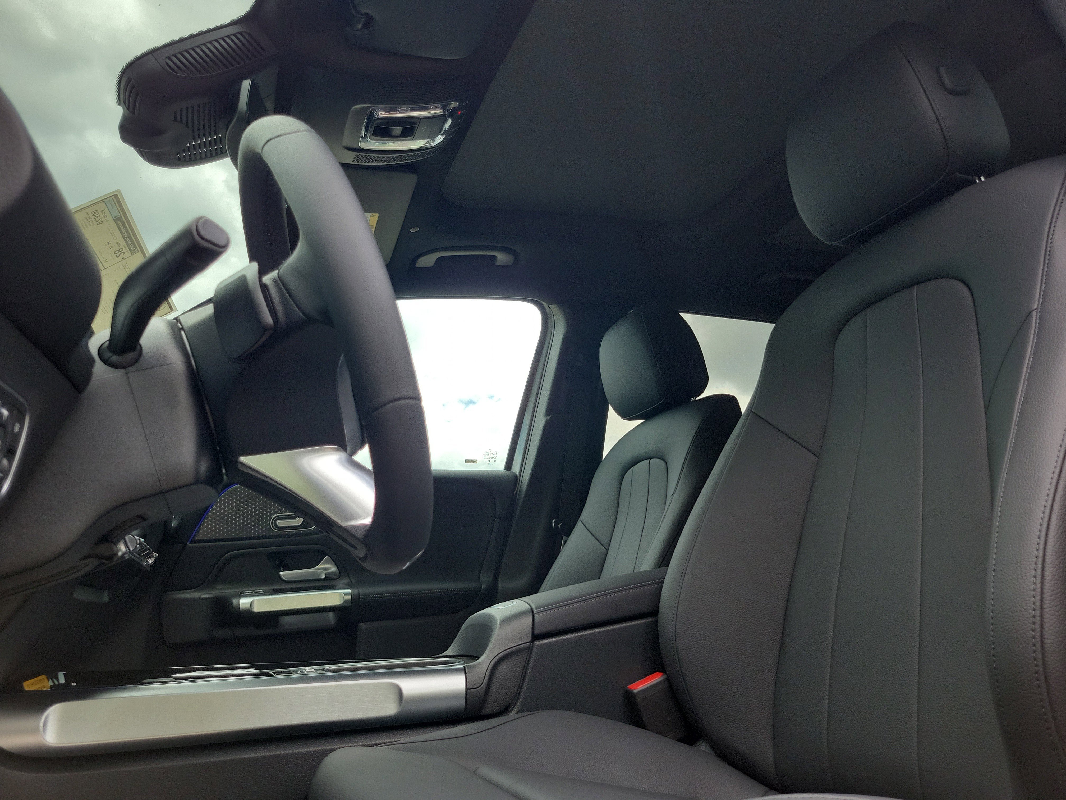 New 2026 Mountain Grey Metallic Mercedes-Benz GLB 250 image 53
