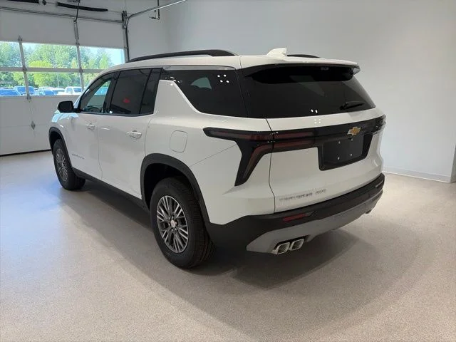 New 2027 White Chevrolet LT image 4