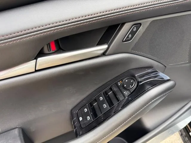 2026 Mazda Mazda3 Select Sport - Photo 15