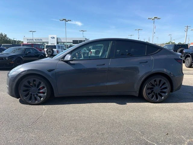 Used 2021  Tesla Performance image 6