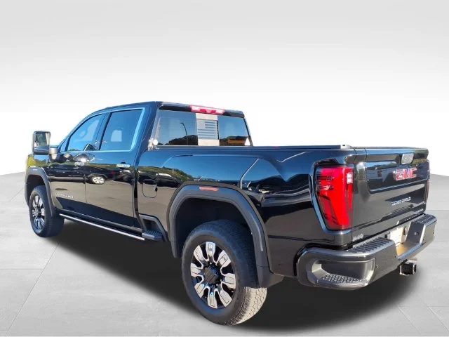 Used 2024 Black GMC Denali image 7