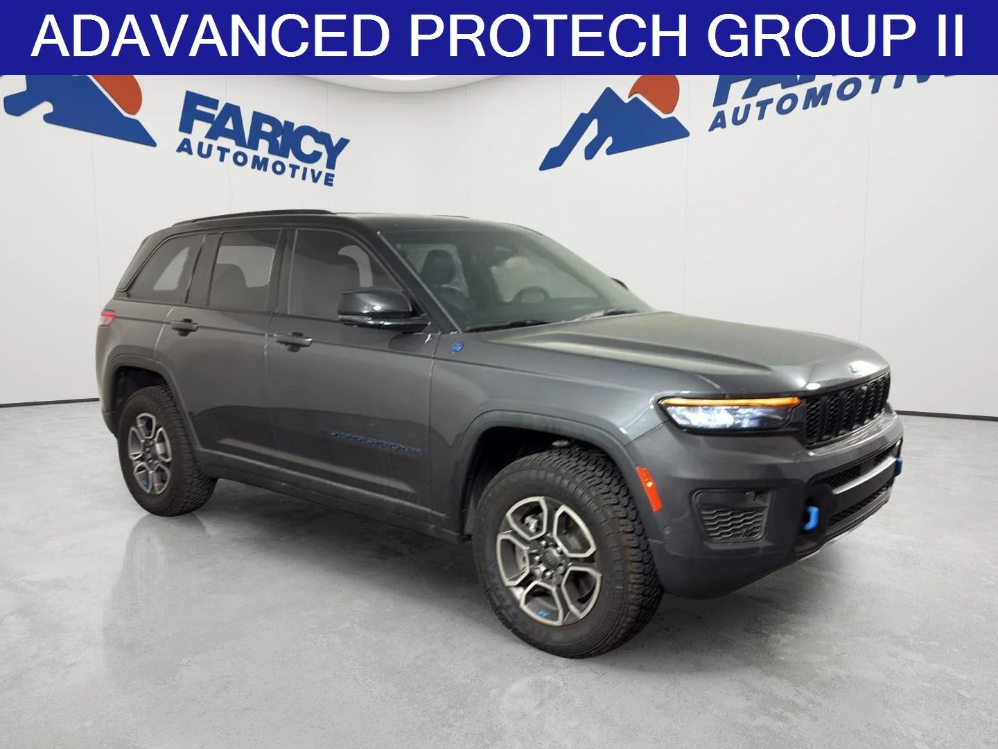 Used 2023 Baltic Gray Metallic Clearcoat Jeep Trailhawk image 2