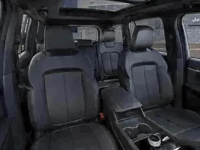 New 2026 Baltic Gray Metallic Clear-Coat Exterior Paint Jeep Limited image 54