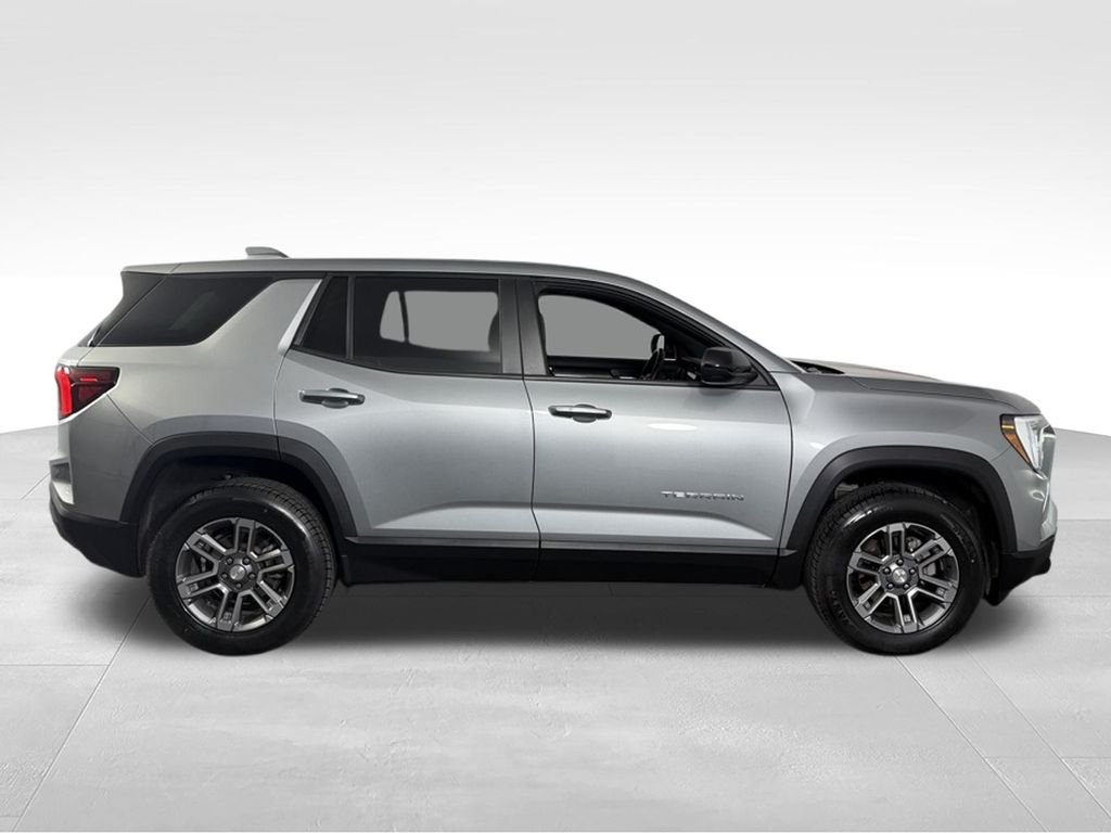 Used 2025 Sterling Metallic GMC Elevation image 5