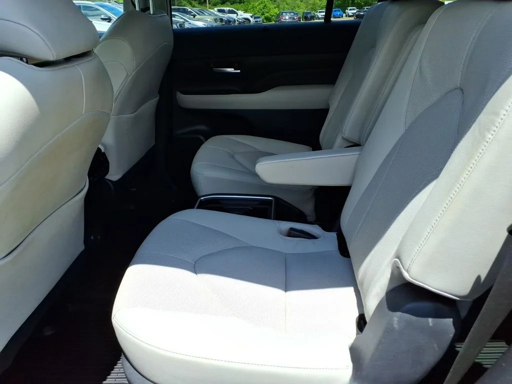 Used 2024 White Toyota Limited image 13
