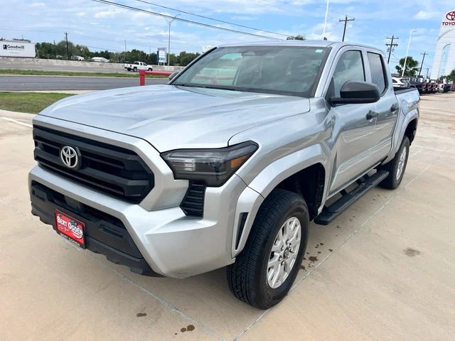 Used 2025 Silver Toyota SR image 3