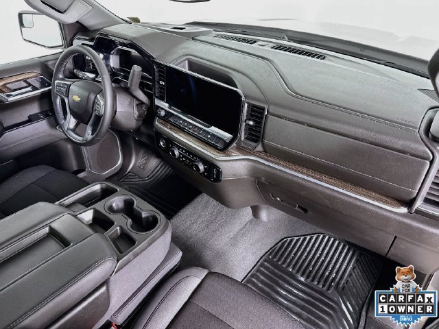 Used 2024 Sterling Gray Metallic Chevrolet LT (2FL) image 30