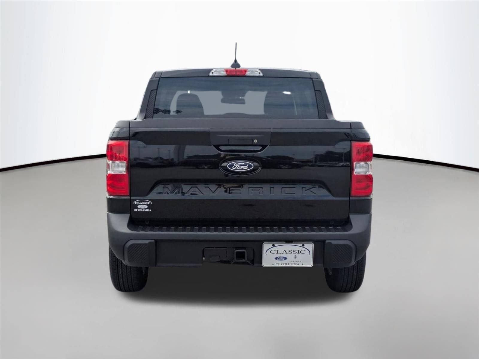 New 2026 Shadow Black Ford XLT image 6