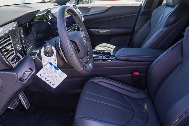 2026 Lexus NX 350h F-Sport - Photo 26