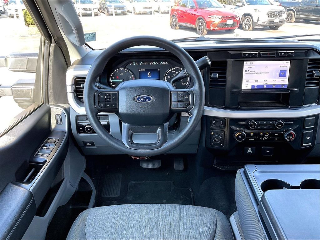 Used 2023 White Ford XL image 17