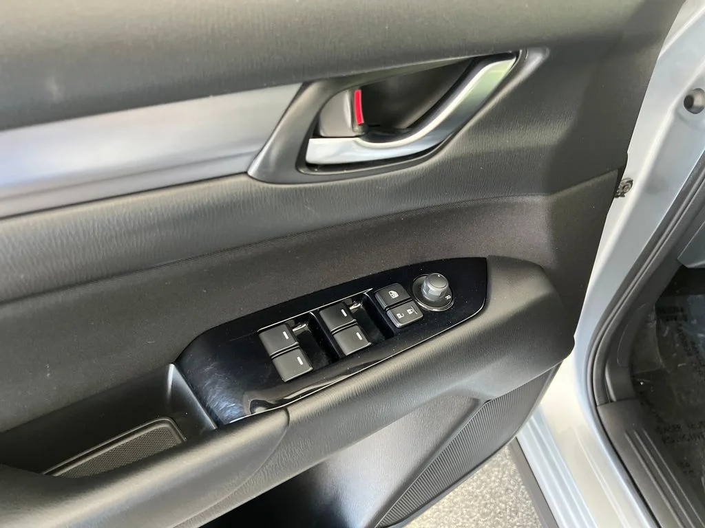 Used 2019 Silver Mazda Sport image 13