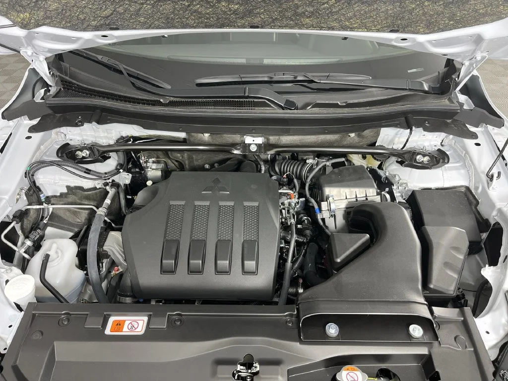 2025 Mitsubishi Eclipse Cross Black Edition - Photo 25