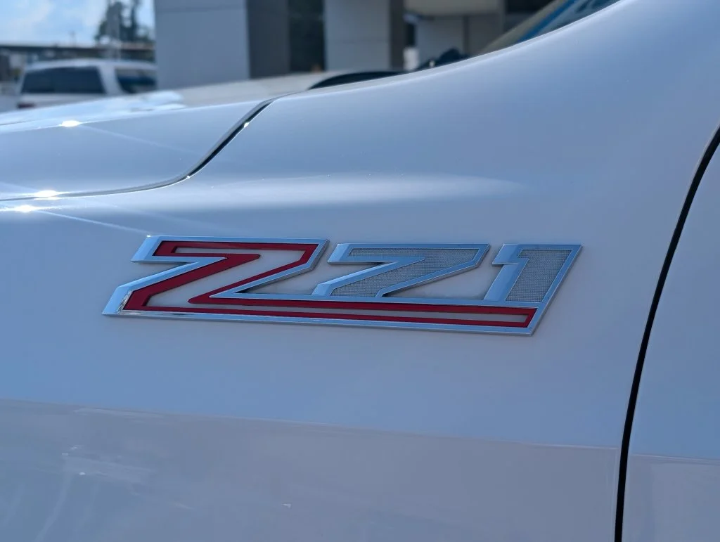 Certified Used 2023 White Chevrolet Z71 image 13