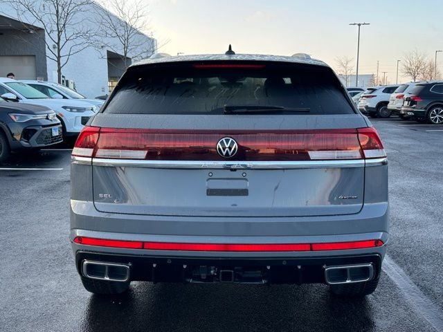 New 2026 Pure Gray Volkswagen 2.0T SEL Premium R-Line image 5