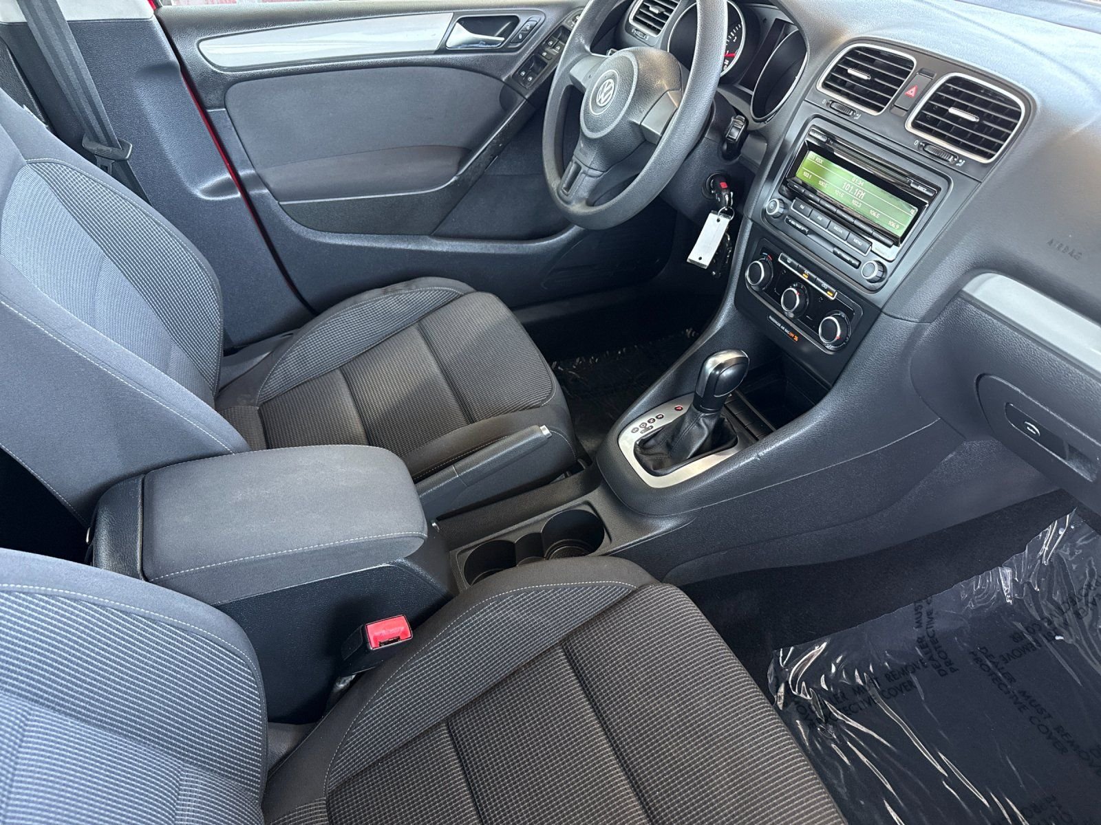 Used 2013  Volkswagen 2.5L image 15