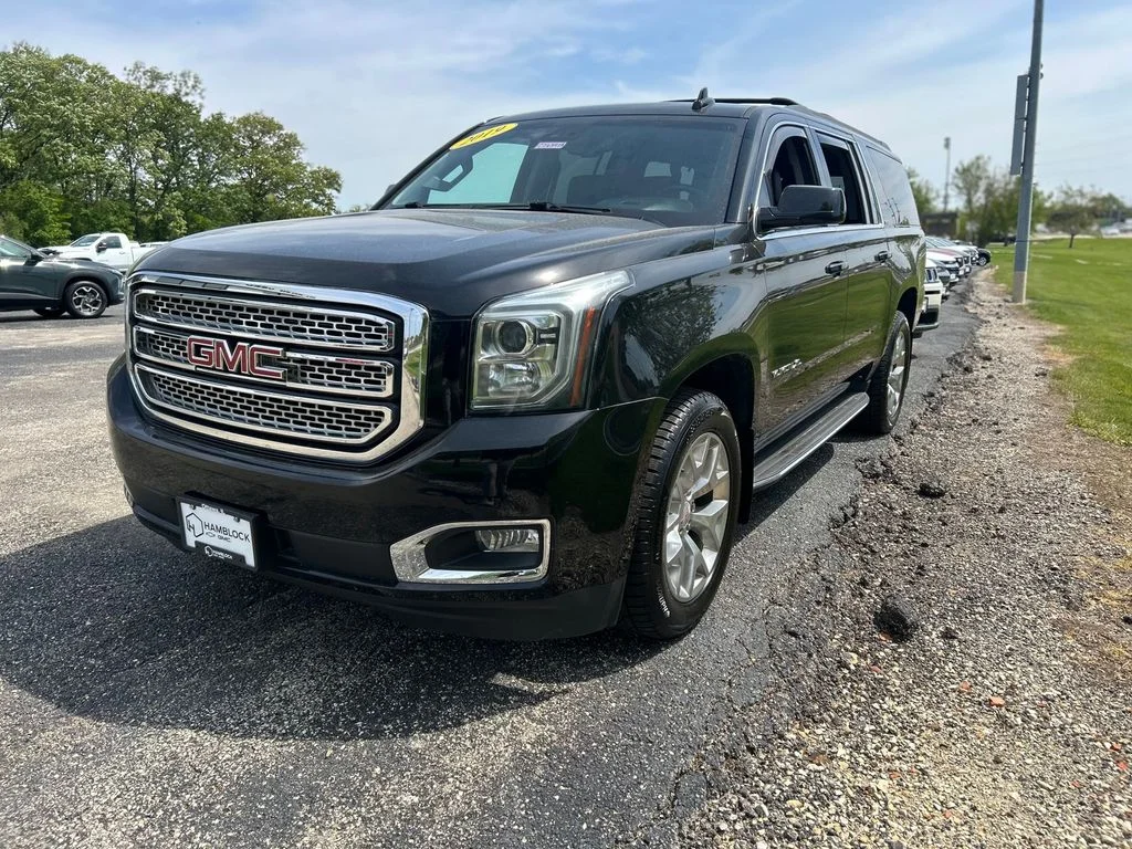 Used 2019 Black GMC SLT image 3