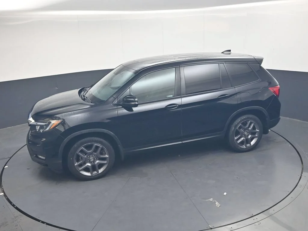 Certified Used 2022 Crystal Black Pearl Honda EX-L image 18