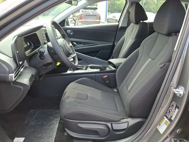 New 2026 Gray Hyundai SE image 10