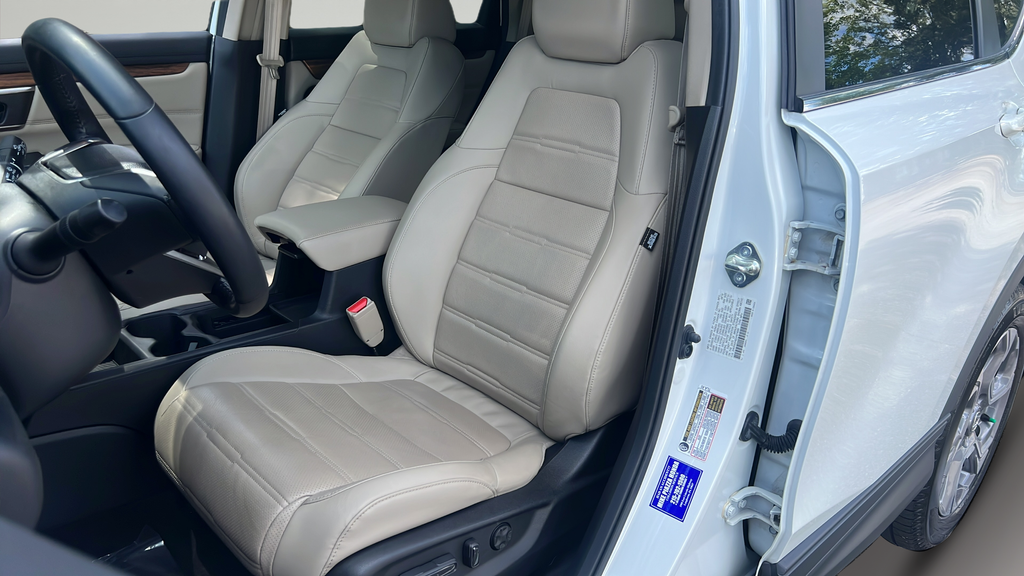 Used 2018 White Honda EX-L image 15