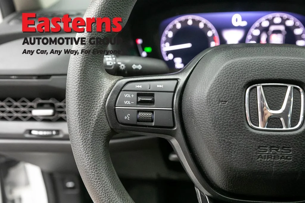 Used 2024 White Honda EX image 14