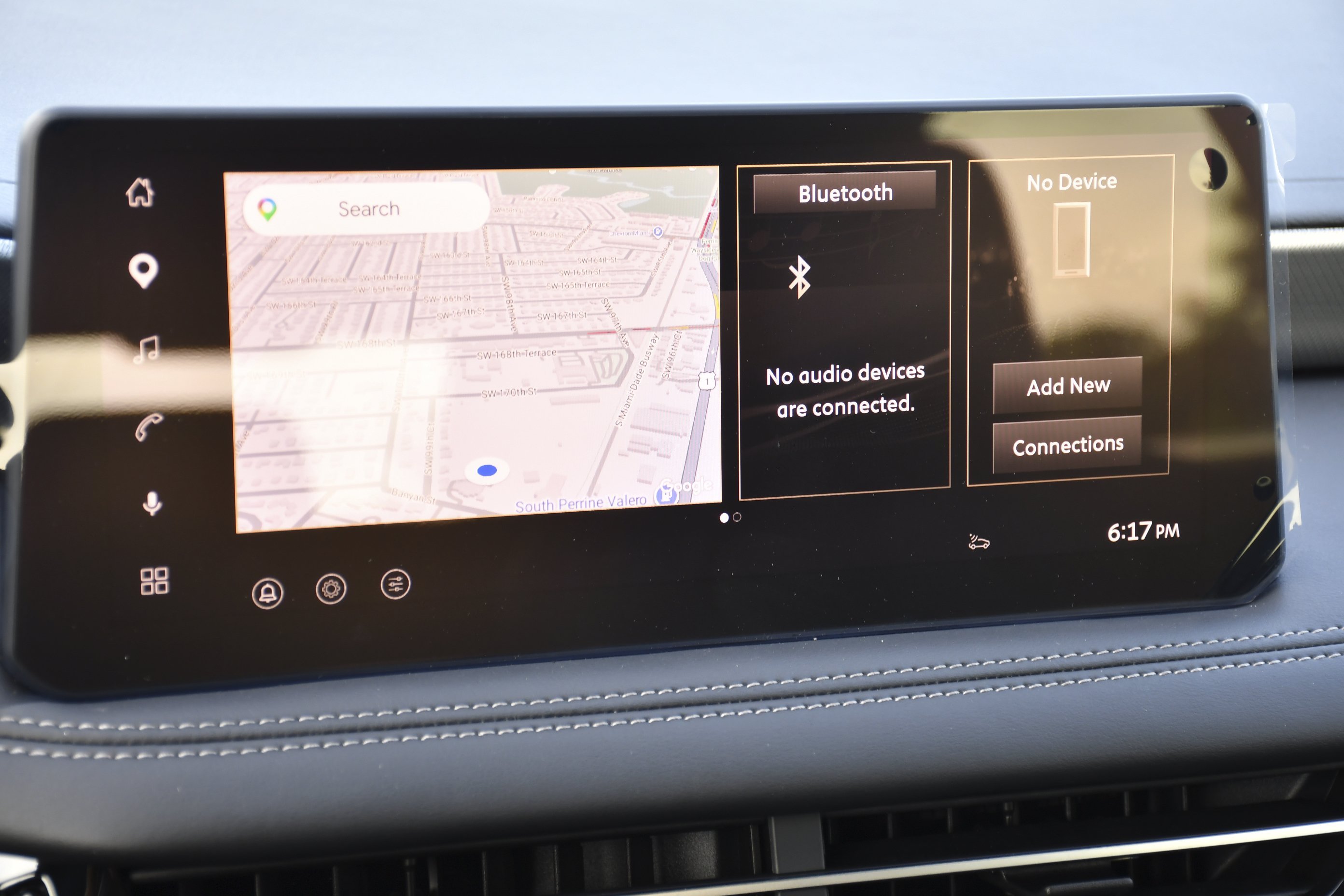New 2027 GRAPHITE SHADOW INFINITI Luxe AWD image 18