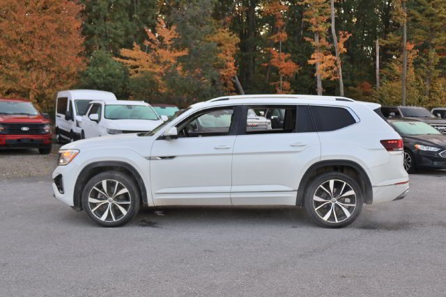 Used 2025 White Volkswagen 2.0T SEL Premium R-Line image 6
