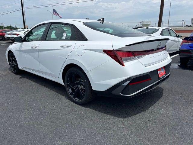New 2026 White Hyundai SEL Sport image 5