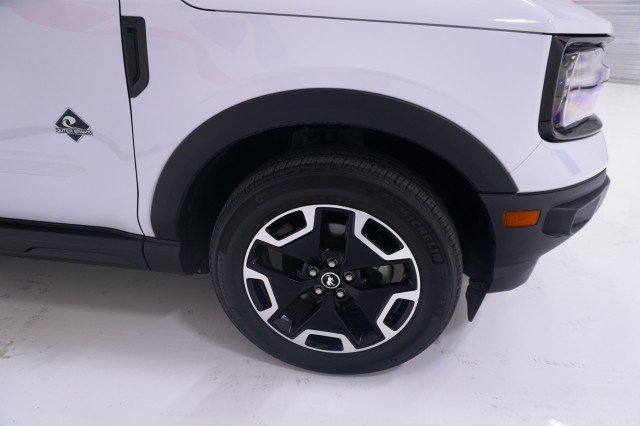 Used 2023  Ford Outer Banks image 4