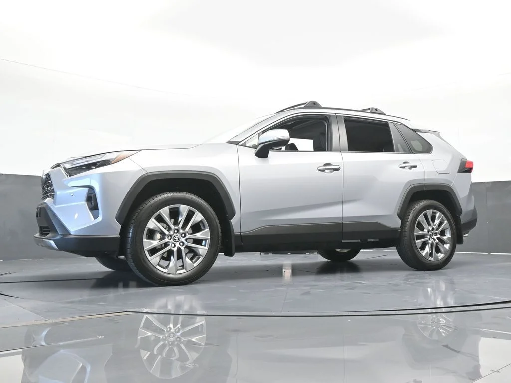 Used 2025 Silver Sky Metallic Toyota Limited image 64