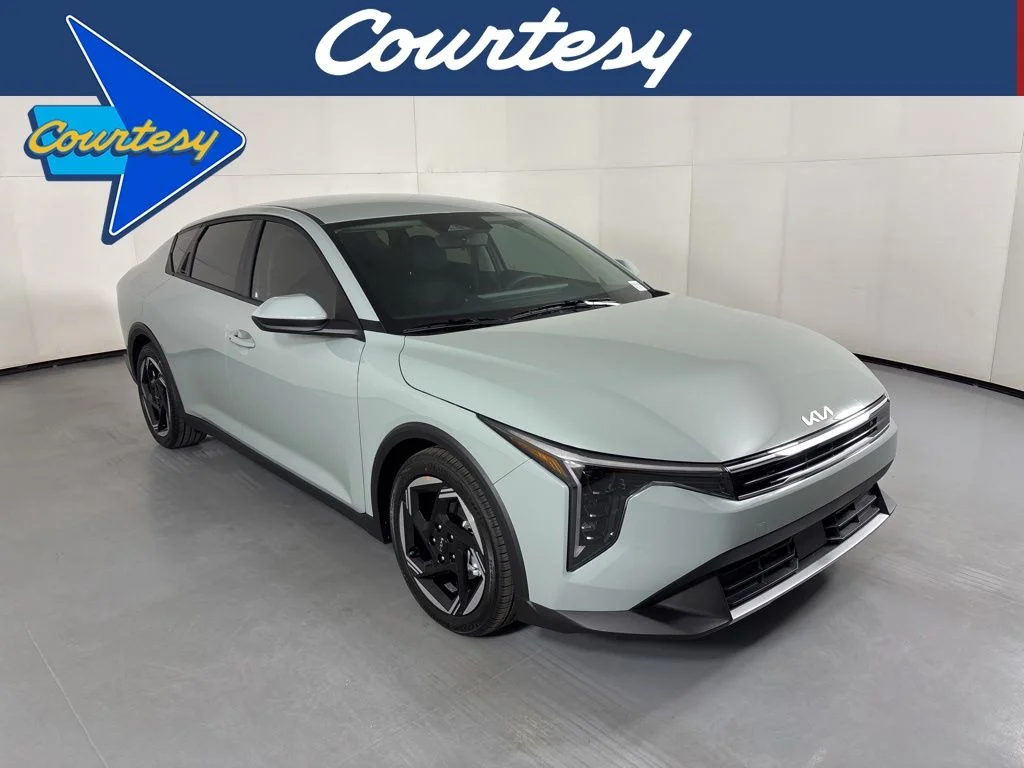 2026 Kia K4 EX AT's photo