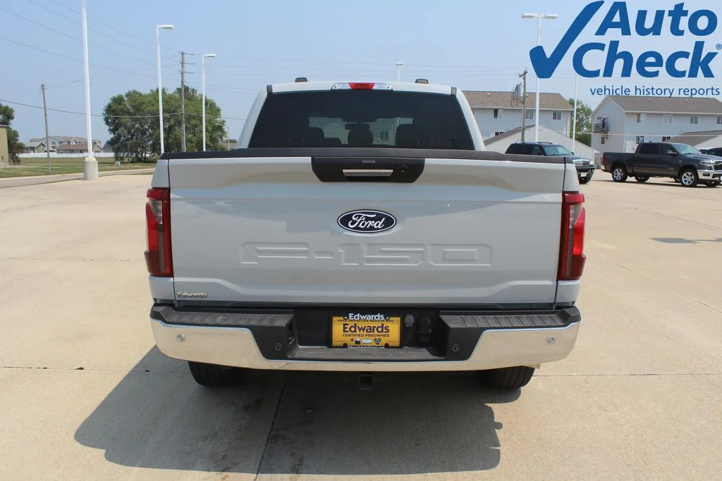 Used 2024 Oxford White Ford XLT image 4