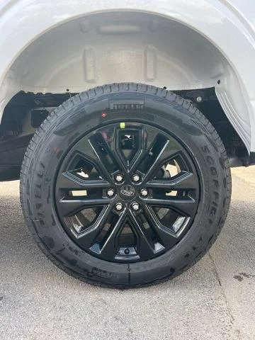 New 2026 Oxford White Ford XLT image 31