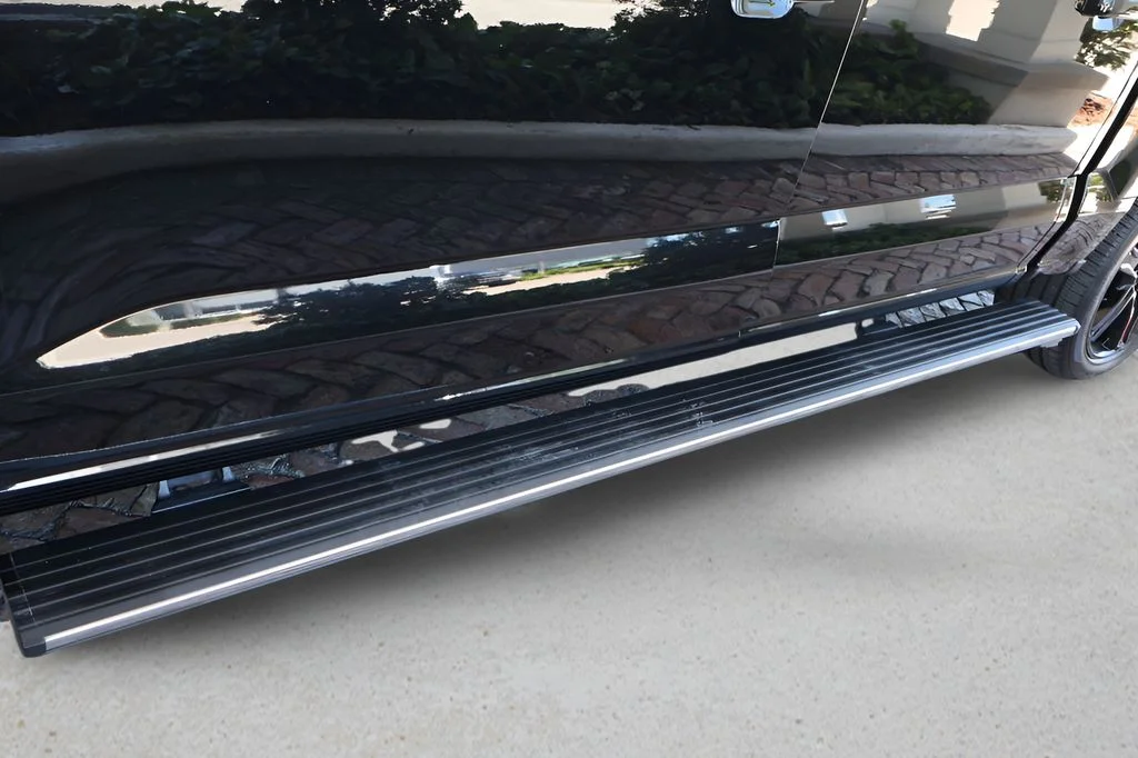 Used 2021 Black Ford Lariat image 30
