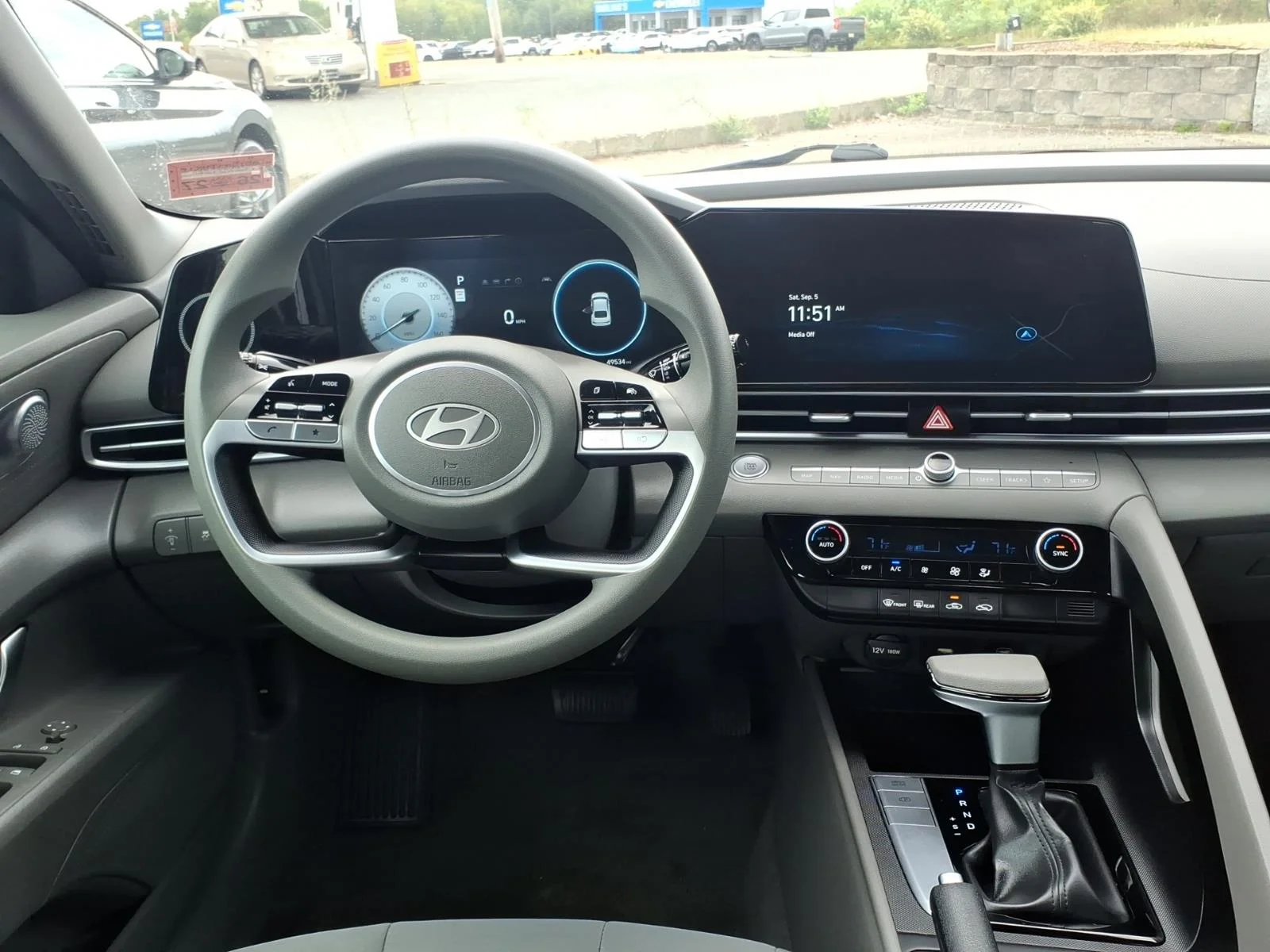 Used 2024 Abyss Black Hyundai SEL image 17