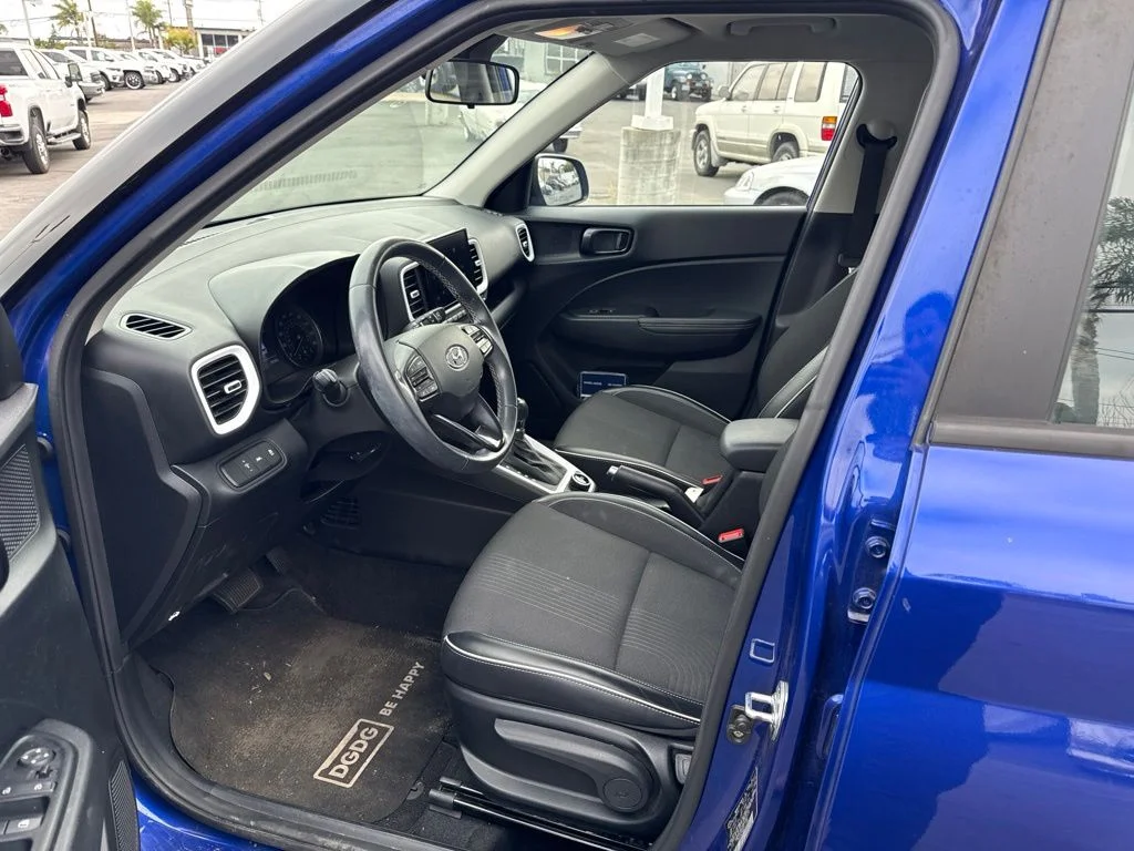 Used 2022 Blue Hyundai Limited image 8
