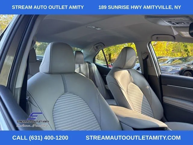 Used 2020 Gray Toyota SE image 13