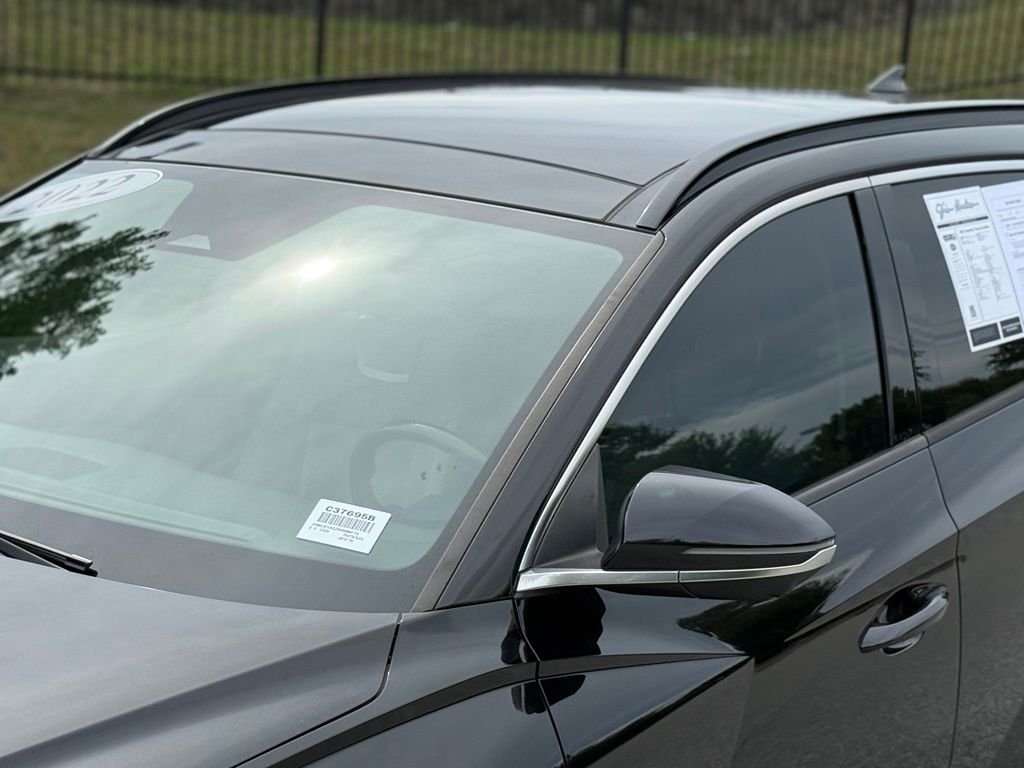 Used 2022 Black Hyundai Limited image 8