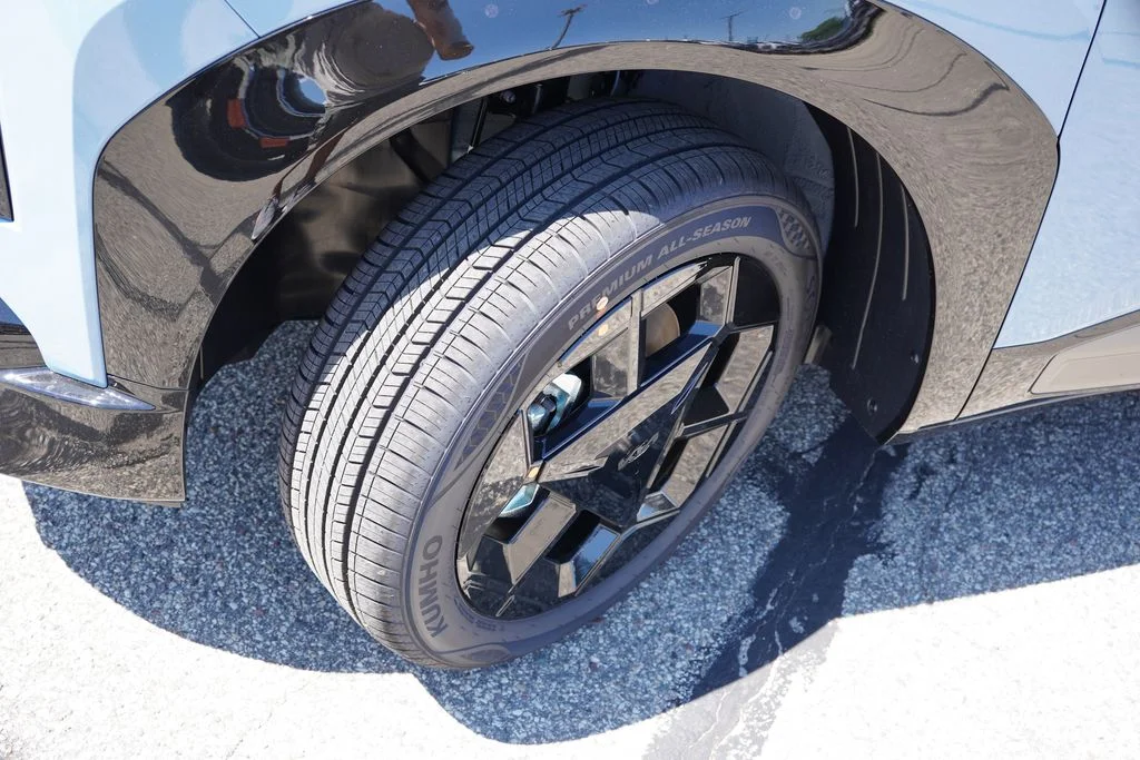 New 2027 Frost Blue Kia X-Line image 9