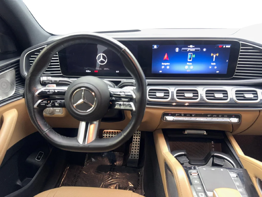 Used 2025 White Mercedes-Benz GLS 450 image 57