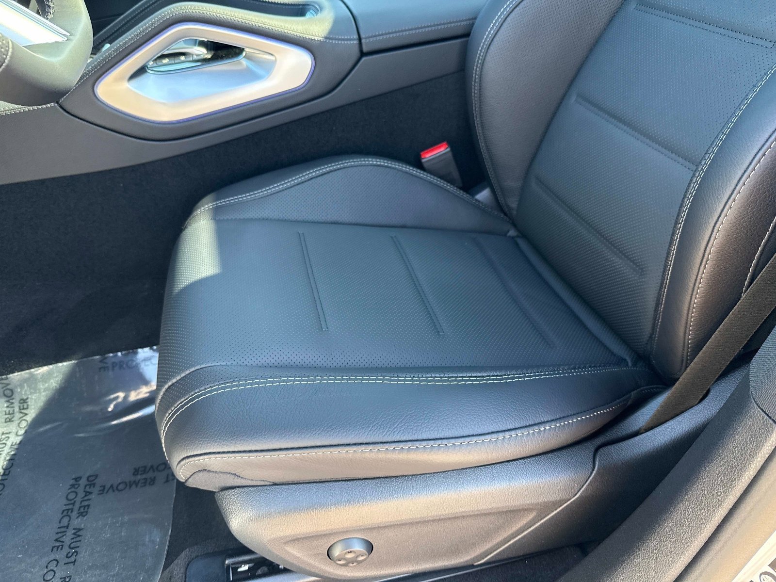New 2026 Polar White Mercedes-Benz 450 4MATIC® Coupe image 22