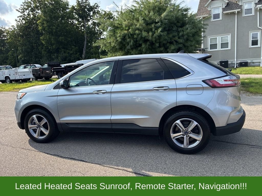 Used 2022 Silver Ford SEL image 4